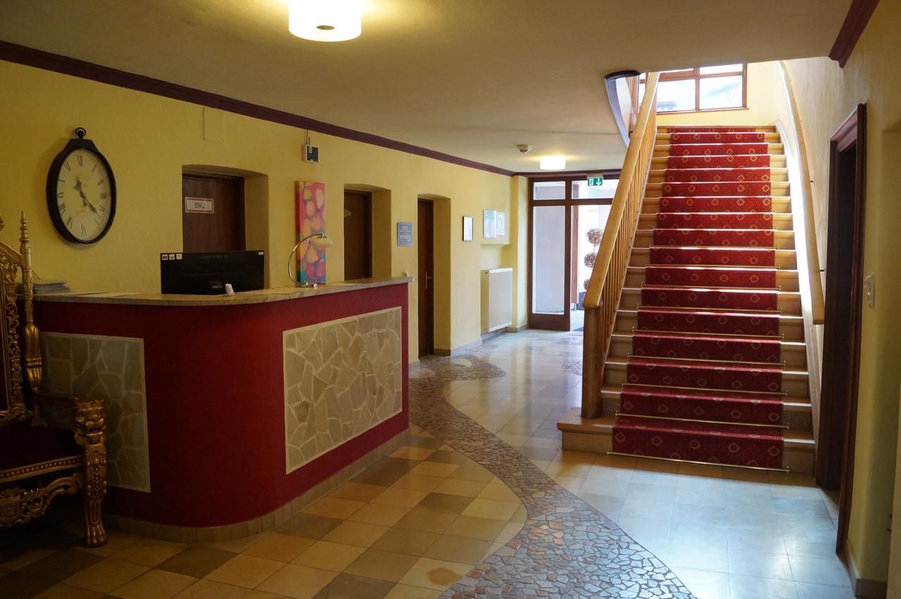 Hotel Zur Post Trostberg Exteriör bild