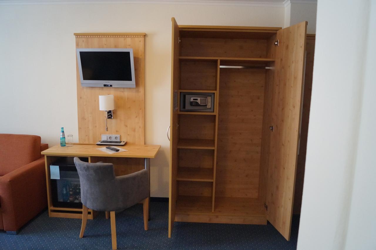 Hotel Zur Post Trostberg Exteriör bild