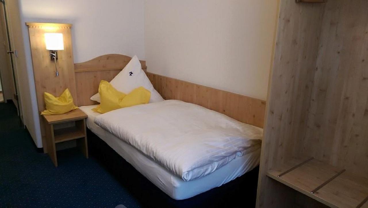 Hotel Zur Post Trostberg Exteriör bild